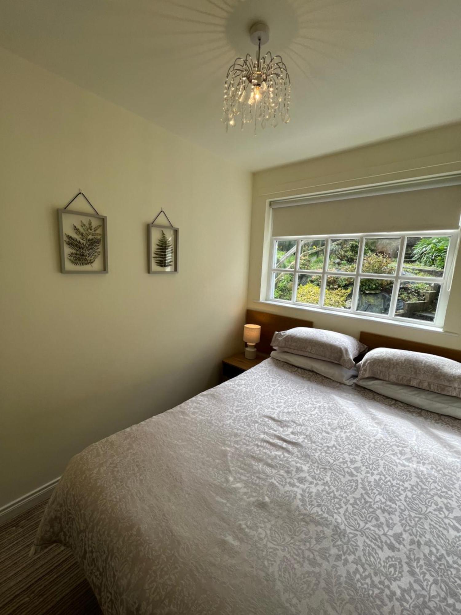 Slieve Donard Cottage Widows Row Cottages Нюкасъл Екстериор снимка